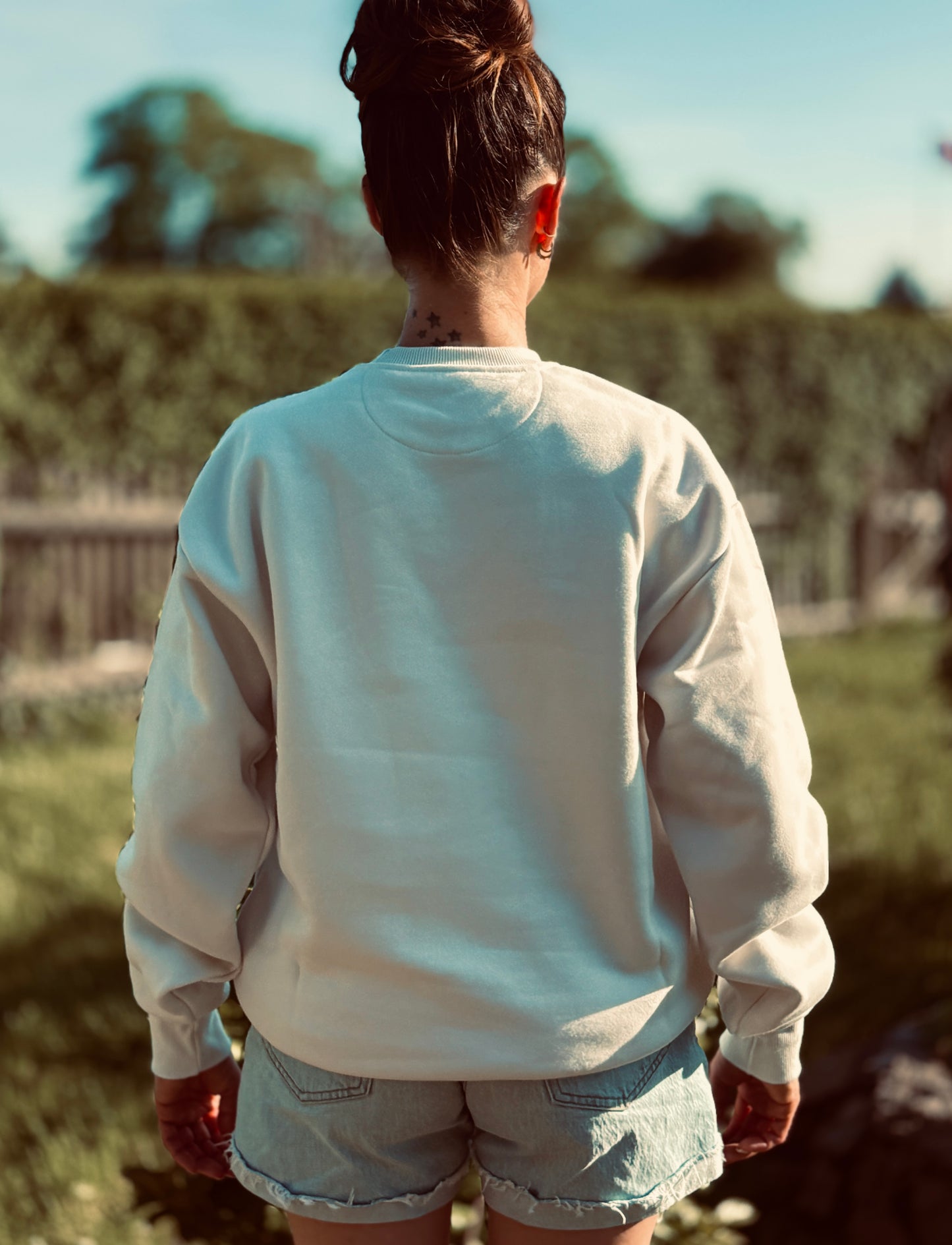 GinTonic Sweater - The BTCH Club